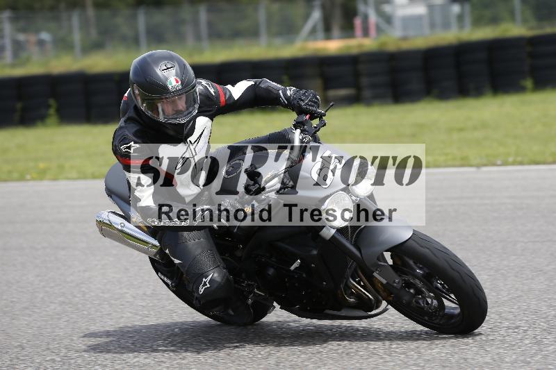 /Archiv-2024/29 12.06.2024 MOTO.CH Track Day ADR/Gruppe blau/65